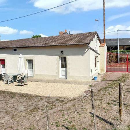 Charmante Maison A Mouterre-Silly Avec Jardin Et Terrasse Eksteriør bilde